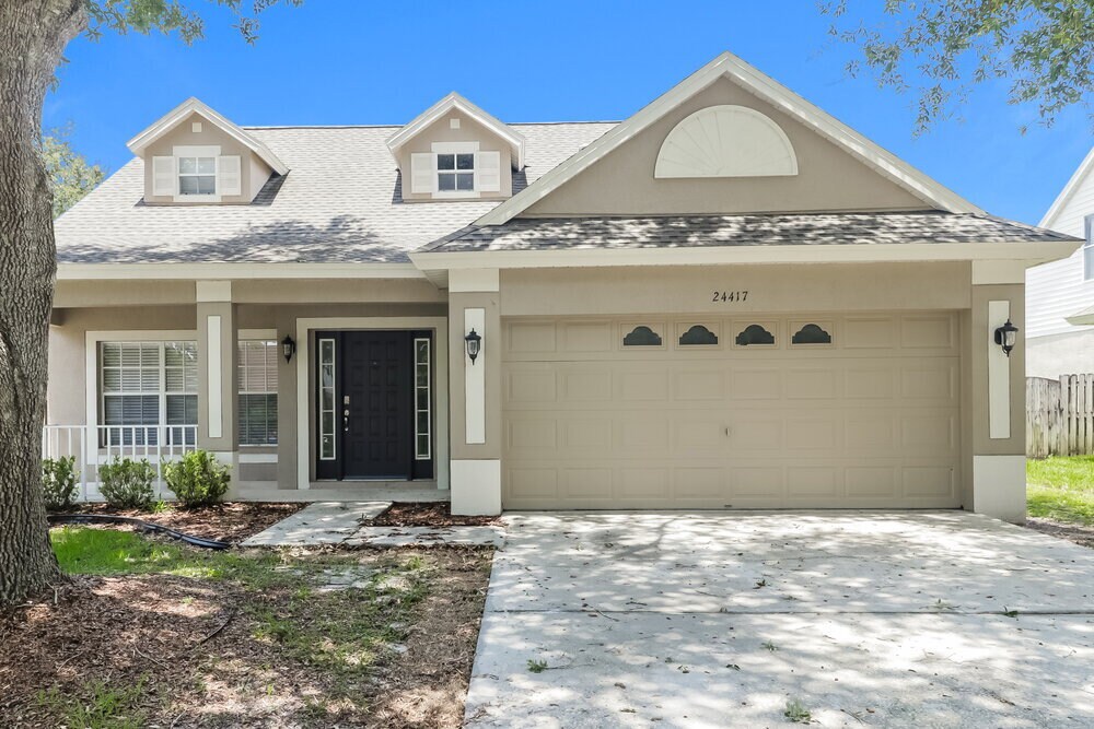 Foto principal - 24417 Crosscut Rd