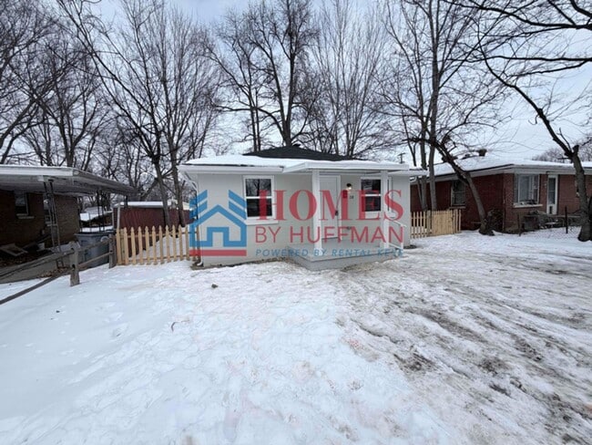 Building Photo - Two bedroom House | Remodeled