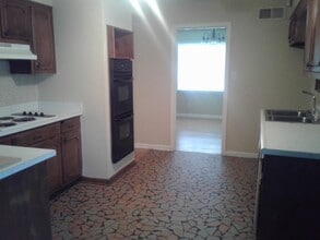 Building Photo - 3573 Hanna Dr