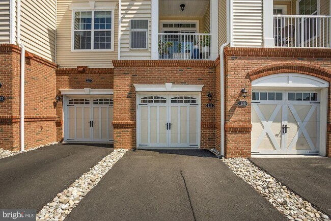 Building Photo - Stunning and rare!  A nearly new model hom...