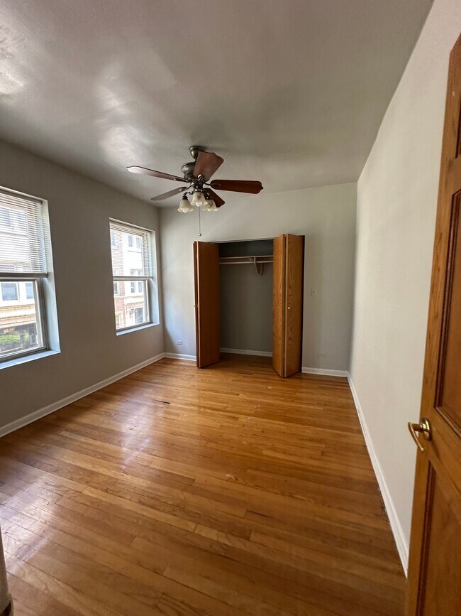 Foto del edificio - 4237 N Paulina St