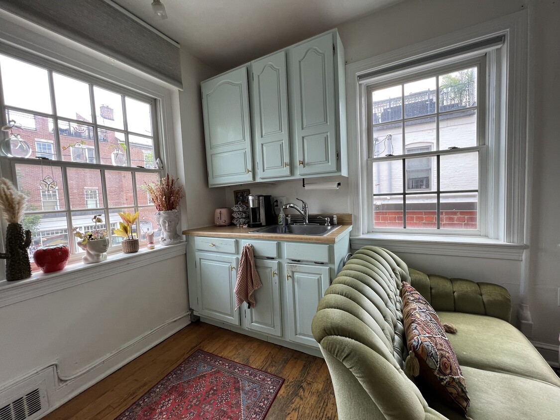 Foto principal - 108 N Patrick St