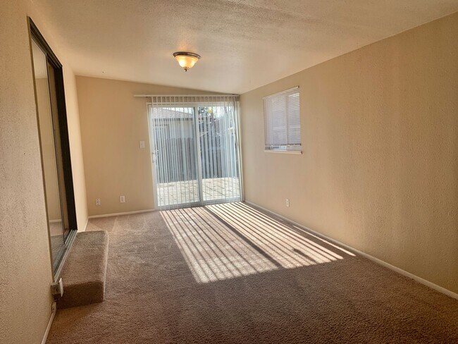 Foto del edificio - Charming, Updated Ranch-Style Home Near Lake Loveland