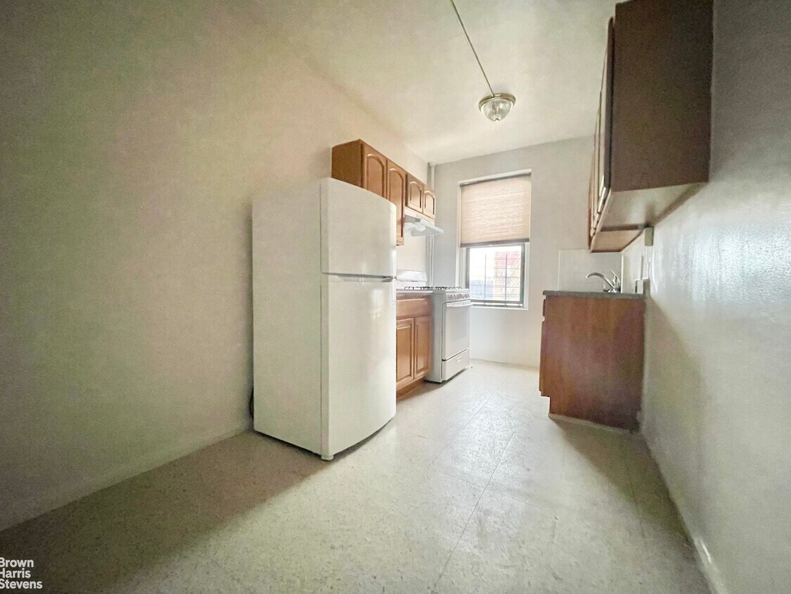 3120 Buhre Ave Unit 4L, The Bronx, NY 10461 Room for Rent in The Bronx, NY