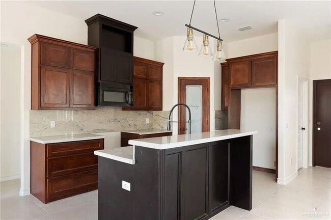 Foto del edificio - 8 Whitewing St