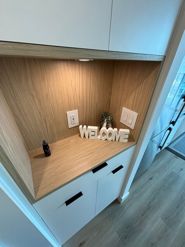 Primary Photo - 1488 Bertram St