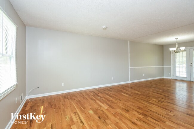 Building Photo - 2035 Ocee Dr