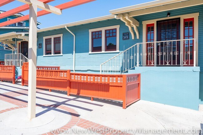 Foto del edificio - Charming Sherman Heights 2-Bedroom, Available Now!