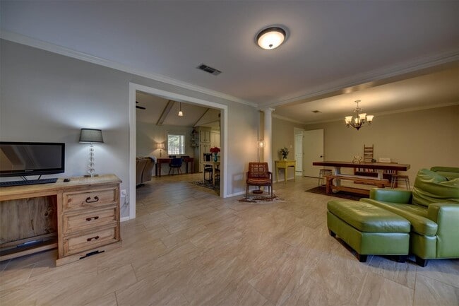 Foto del edificio - 2107 Timber Ln