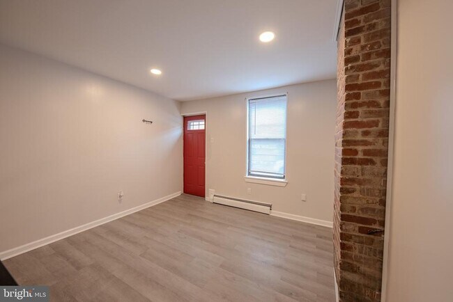 Foto del edificio - 2924 Salmon St