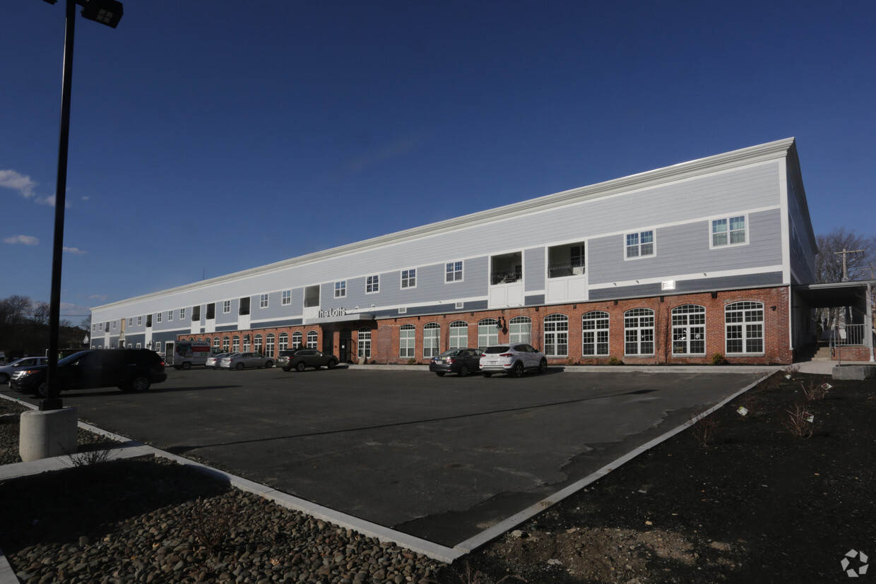 Primary Photo - The Lofts at City Place