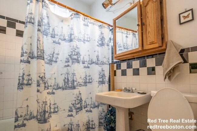 Foto del edificio - 452 Centre St