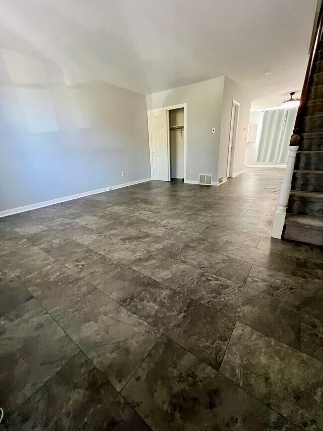 Foto del edificio - Gorgeous 3-Bedroom Townhome in Ambler! Available NOW! Last Month’s Rent WAIVED up front for quali...