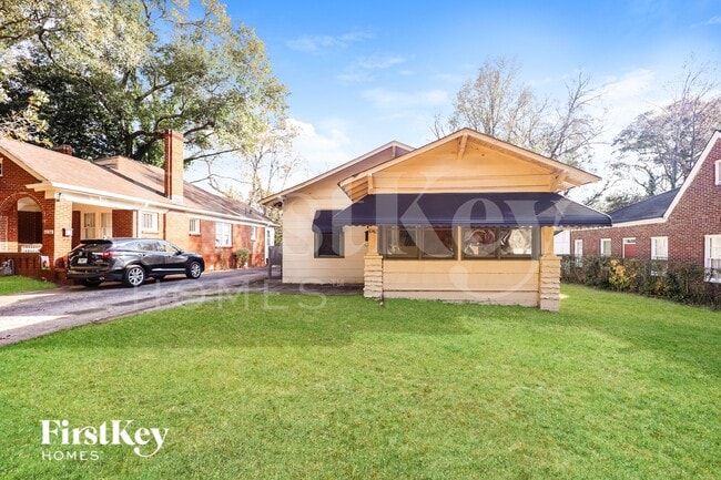 Building Photo - 1042 Victory Dr SW