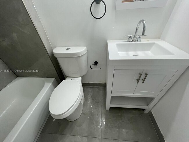 Foto del edificio - 2530 Pierce St