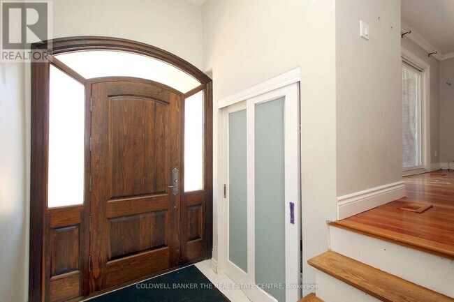 Photo du bâtiment - 146 Mintwood Dr