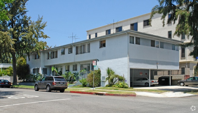 Building Photo - 8903 Alden Dr