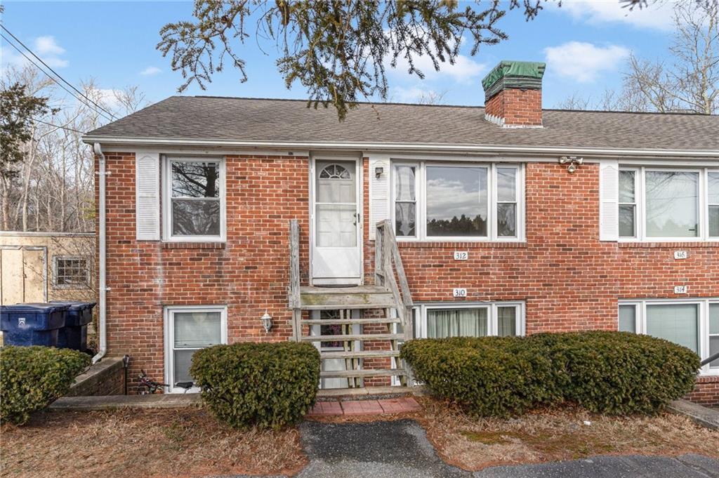 310 Rd Unit 312, North Kingstown, RI 02852 Room for Rent in