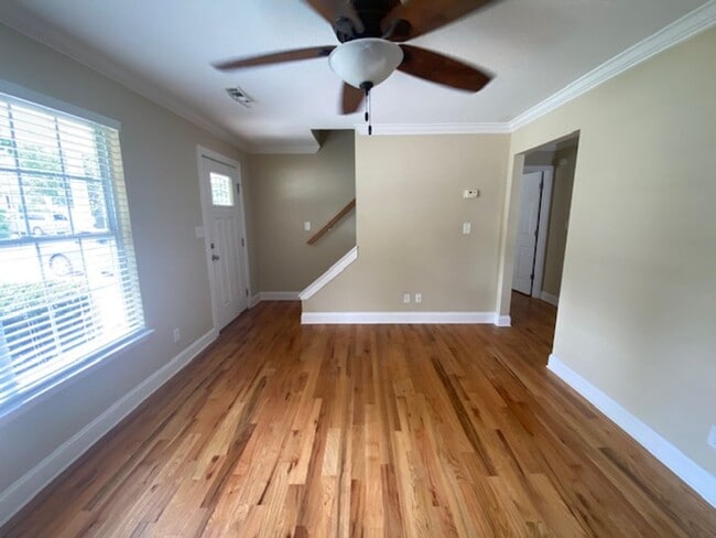 Foto del edificio - Updated 3 bed 2 bath house