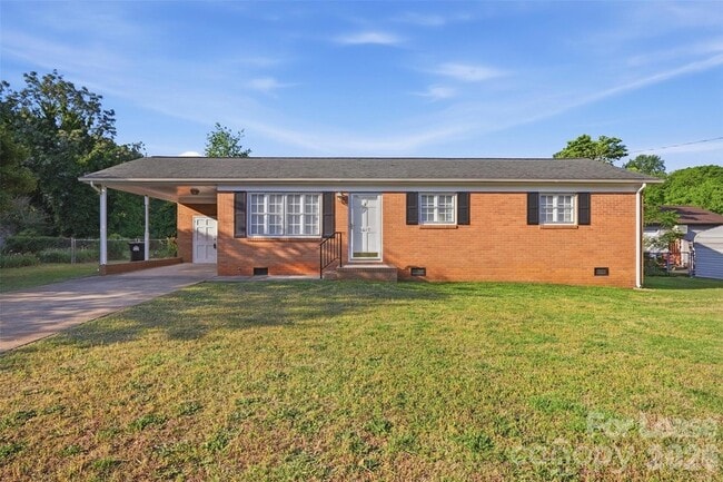 Foto del edificio - 1019 Carmel Dr