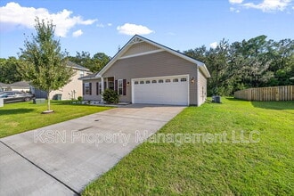 Building Photo - 673 Meloney Dr