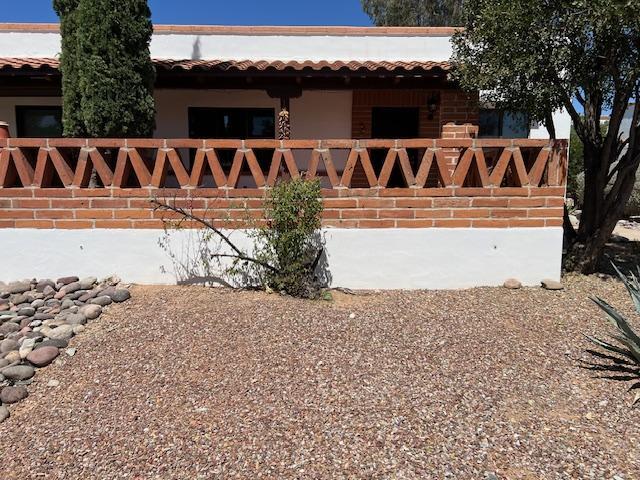 Primary Photo - 102 S Paseo Quinta