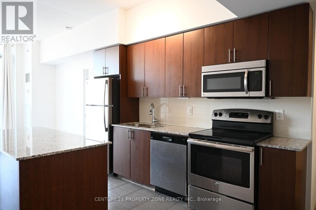 Building Photo - 830 Lawrence Ave W