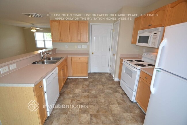 Building Photo - 1304 Red Tallen Ct