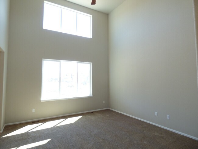 Building Photo - Lovely 2 Story Home in Windsor's Raindance Community! Corner Lot!