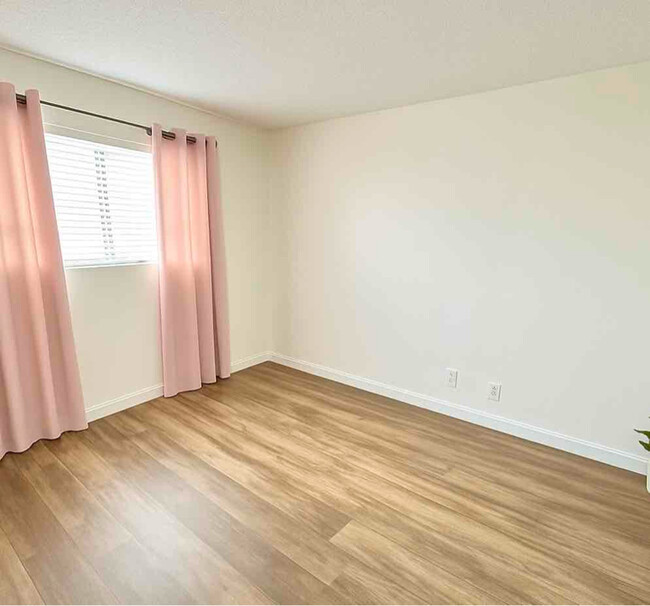 Foto del edificio - 1512 Henry Ave