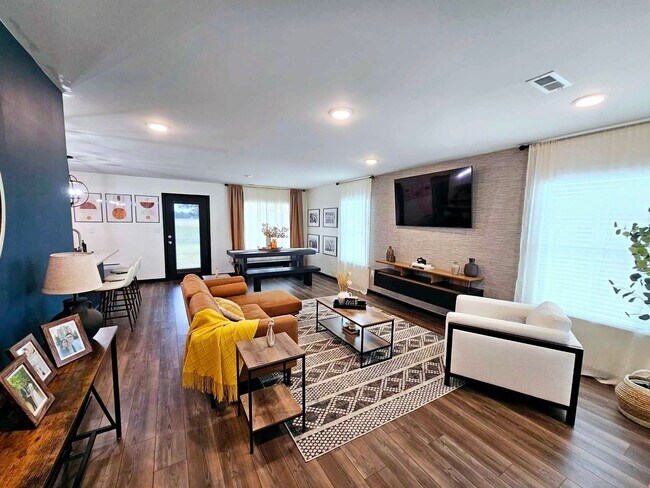Foto del edificio - RENT SPECIAL! $1,700+ SAVINGS ON THIS CHARMING HOME IN PINEY CHAPEL!
