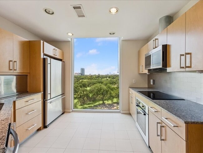 Foto del edificio - 5925 Almeda Rd