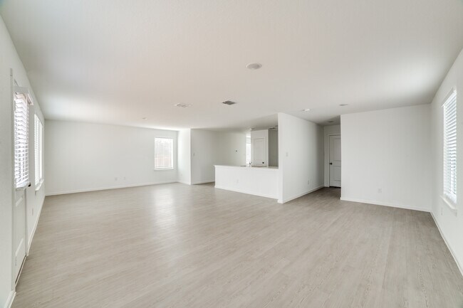 Building Photo - 5202Morgan Crest