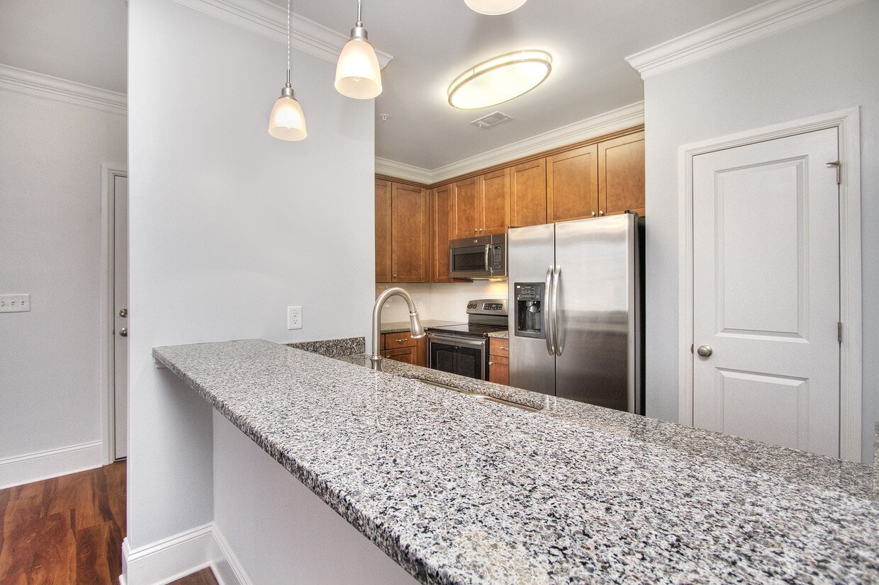 Foto principal - 2320 Roswell Ave