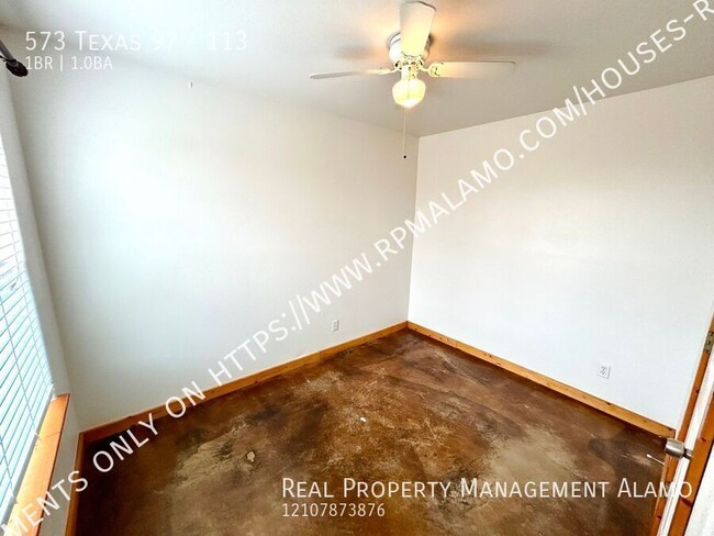 Building Photo - AVAILABLE NOW! 1 Bedroom / 1 Bath Lodge w/...