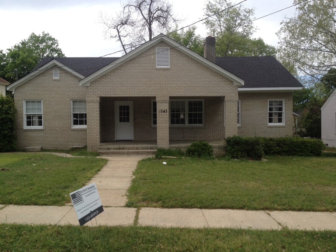 Foto principal - **UPCOMING**3 Bedroom / 2 Bathroom Home fo...