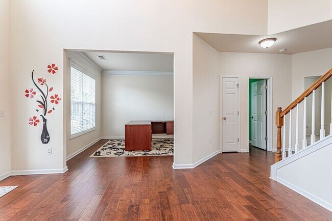 Building Photo - Home in Simpsonville, Convenient to Woodru...