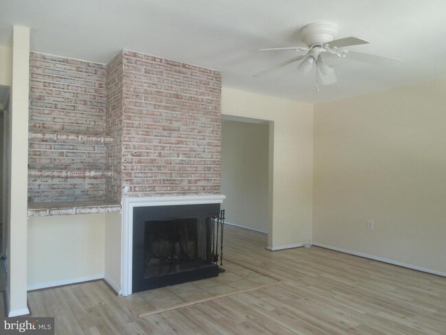 Building Photo - 1709 Granite Ct
