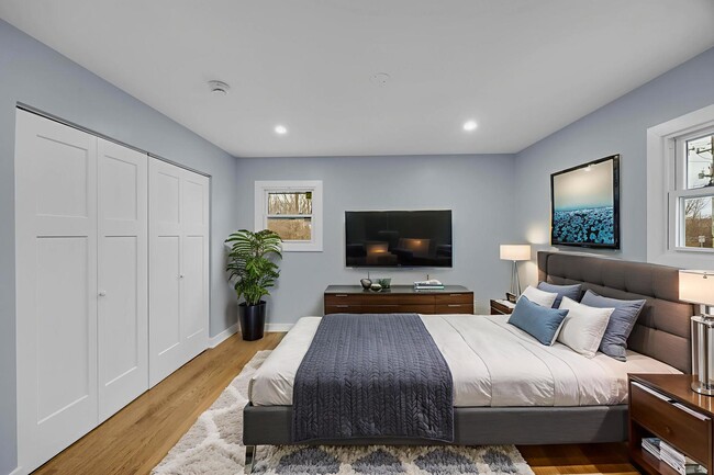 Building Photo - 5924 El Morro Ln