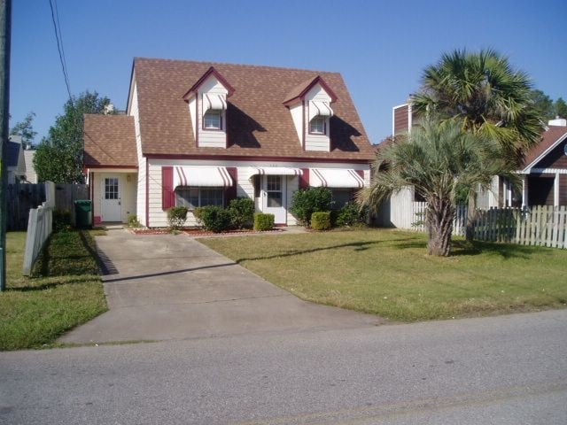 Primary Photo - 150 Beach Dr