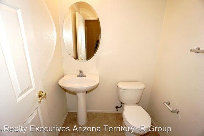 Building Photo - 3 br, 2.5 bath House - 4192 E. Boulder Spr...