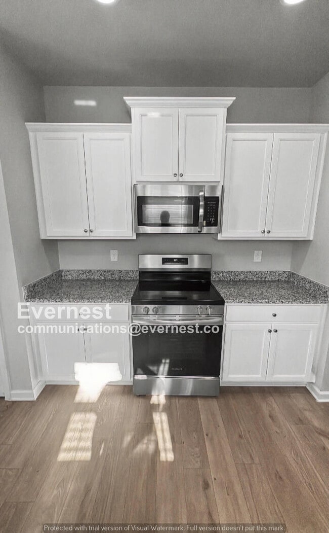 Foto del edificio - 4 Bed/2.5 Bath Home with Garage / Pet-Friendly / Available Now!