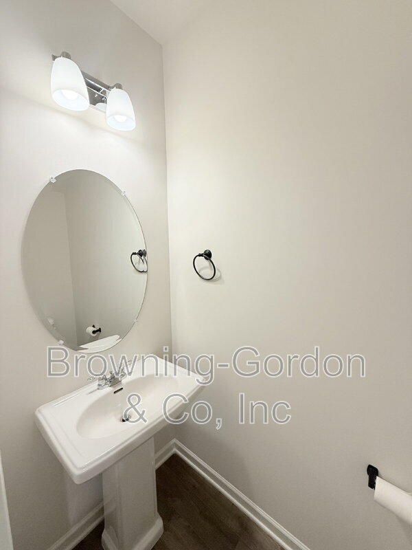 Foto del edificio - 5088 Dayflower Dr