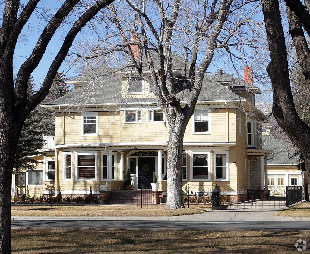 1922 N Cascade Ave, Colorado Springs, CO 80907 Apartments in Colorado