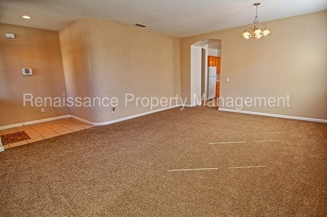 Building Photo - 744 Billy F Freeman Ln