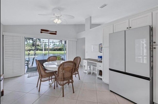 Building Photo - 9569 Tavernier Dr