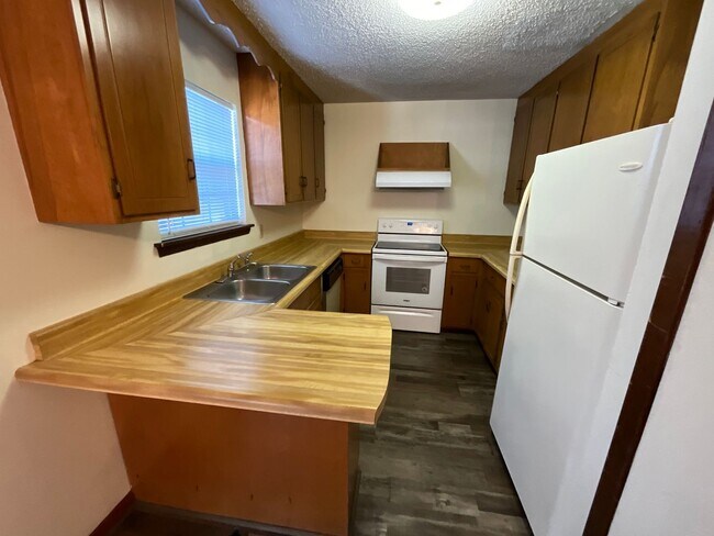 Foto del edificio - 2 Bedroom 2 Bath Townhouse