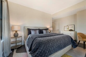 The Belden Stratford photo'