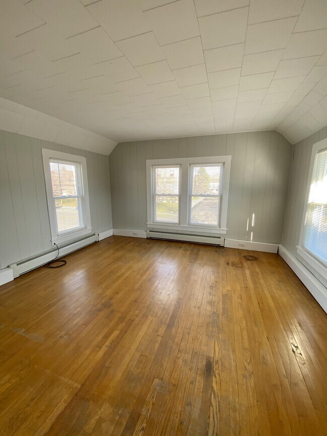 Building Photo - 52 Pomeroy St