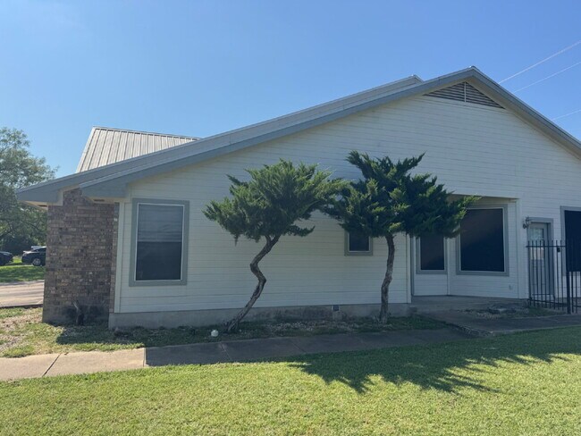 Foto del edificio - 2-Bed 2-Bath 1-Car Garage easy access to W...